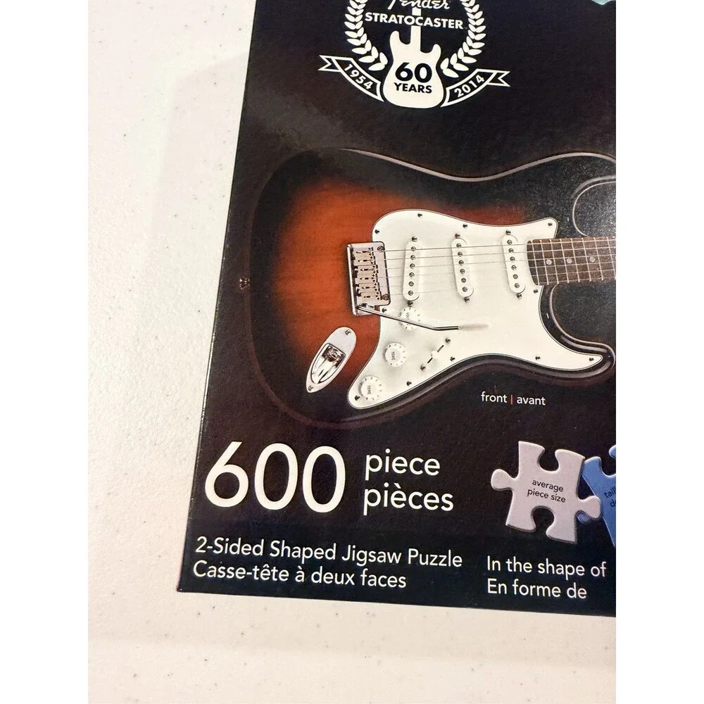 FENDER STRATOCASTER Guitar 60 Years 600 Pc Jigsaw Puzzle Aquarius Games SEALED
